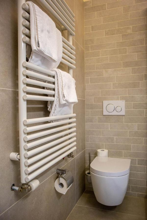 Hof De Draeck Bed & Breakfast Teuven ภายนอก รูปภาพ